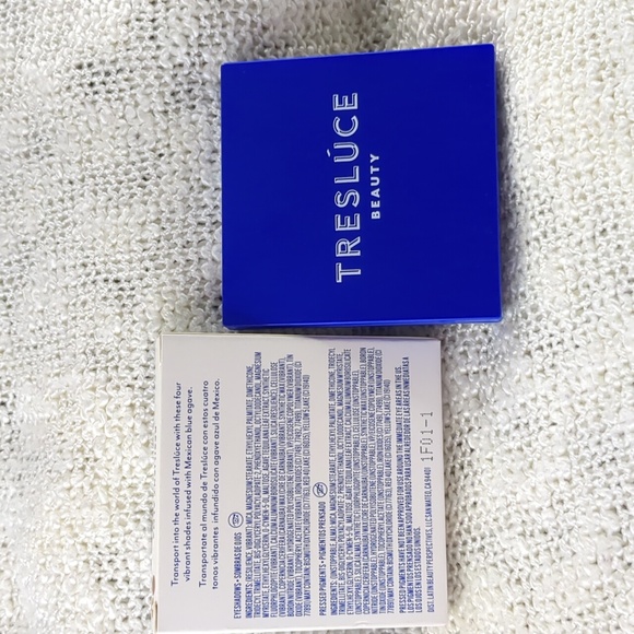 Treslúce Beauty Eyeshadow Quad in Resilient Alma, 3.6g/0.12oz - Picture 12 of 13